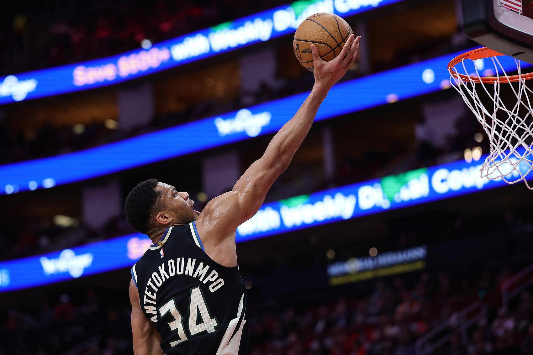 九游体育-字母哥巅峰对决，西亚卡姆与30激战DWG分钟，爆冷胜负难料！的简单介绍