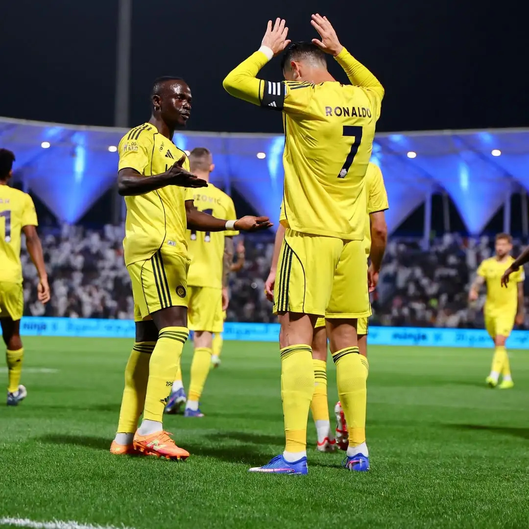 九游-C罗回归赛场，连败首场状态亮眼，利物浦观众沸腾！的简单介绍