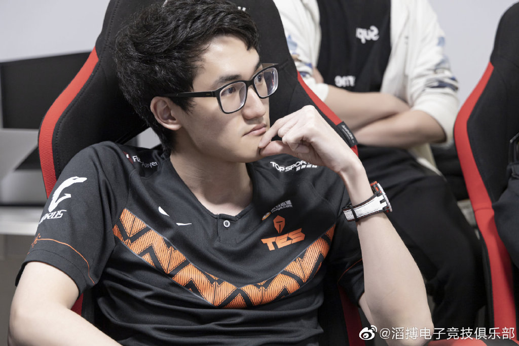 九游娱乐-Karsa在中国队比赛中挺进下一轮，败北引发热议！的简单介绍